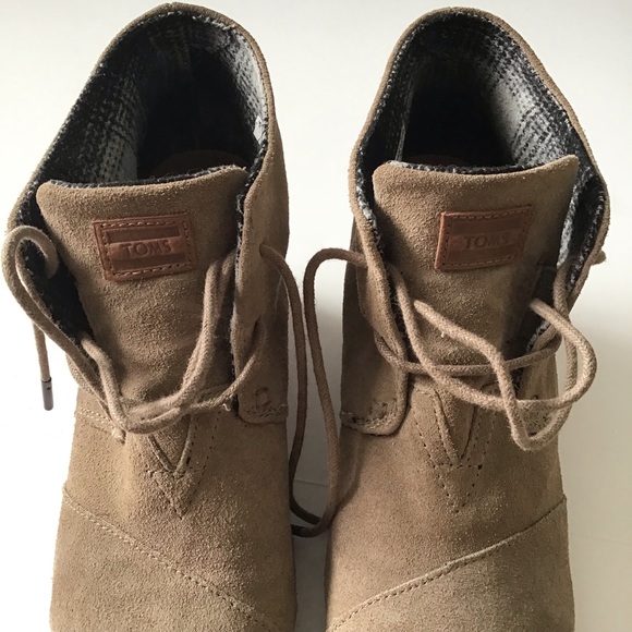 Toms Suede Desert Wedge Booties Size 8 - Picture 7 of 13